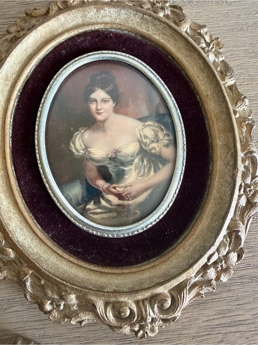 Set of 3 Vintage Oval Portrait Wall Plaques - Gold Frames with Burgundy Velvet